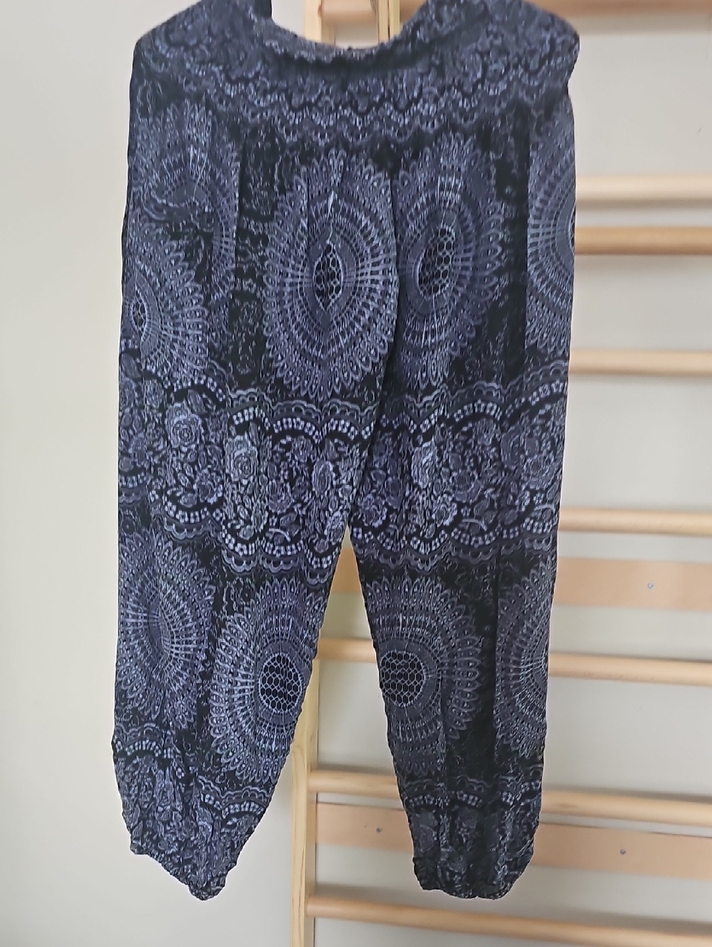 Boho Printed Elastic Waist Harem Pants - Black & Gray